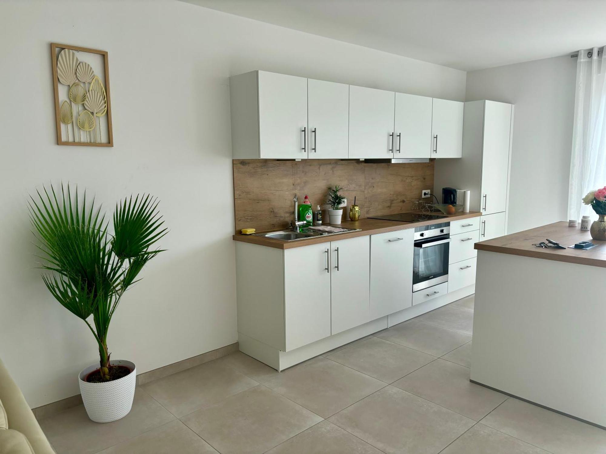 2 Bedrooms Luxury Apartment - Guillemins リエージュ エクステリア 写真