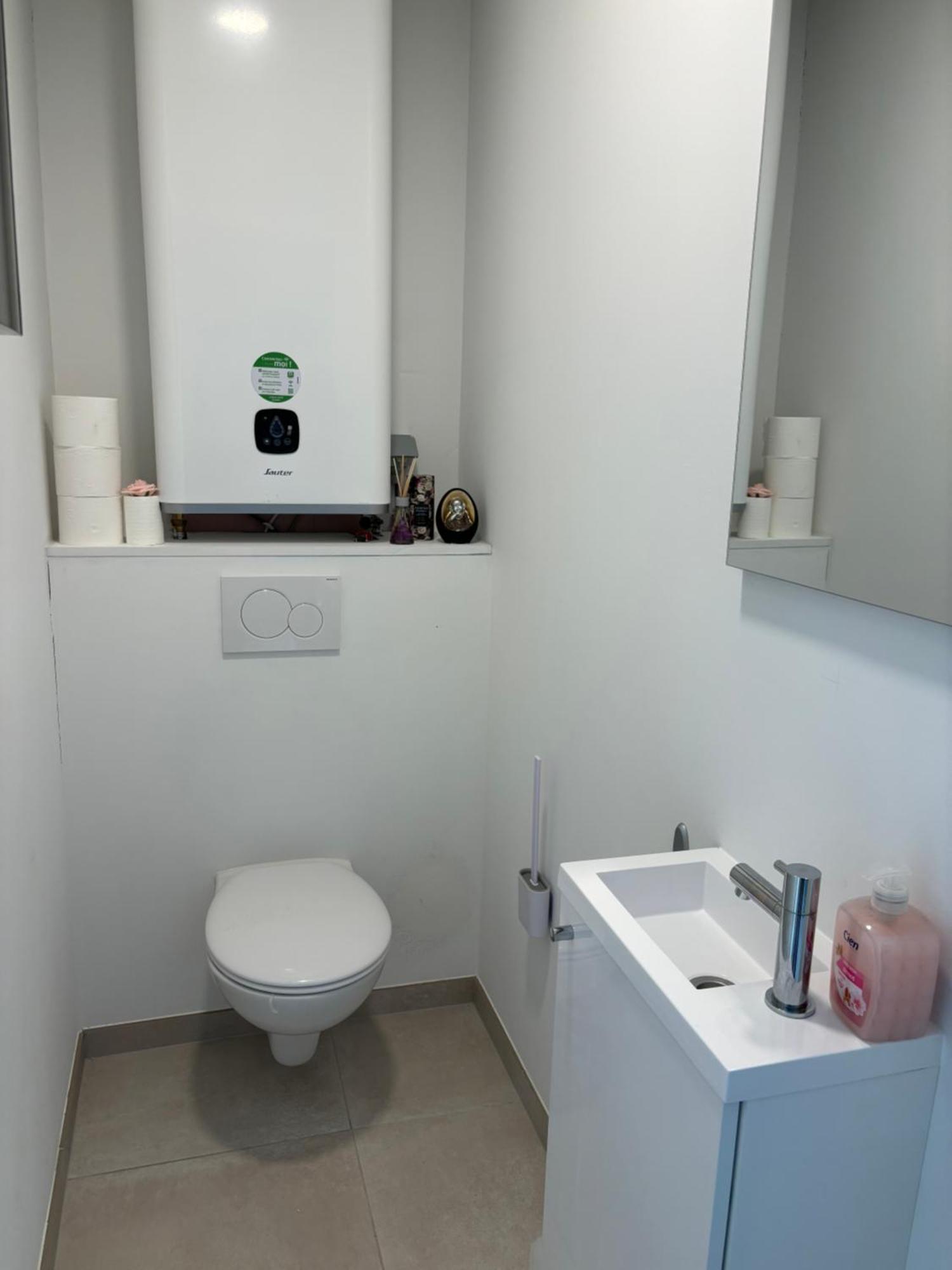 2 Bedrooms Luxury Apartment - Guillemins リエージュ エクステリア 写真