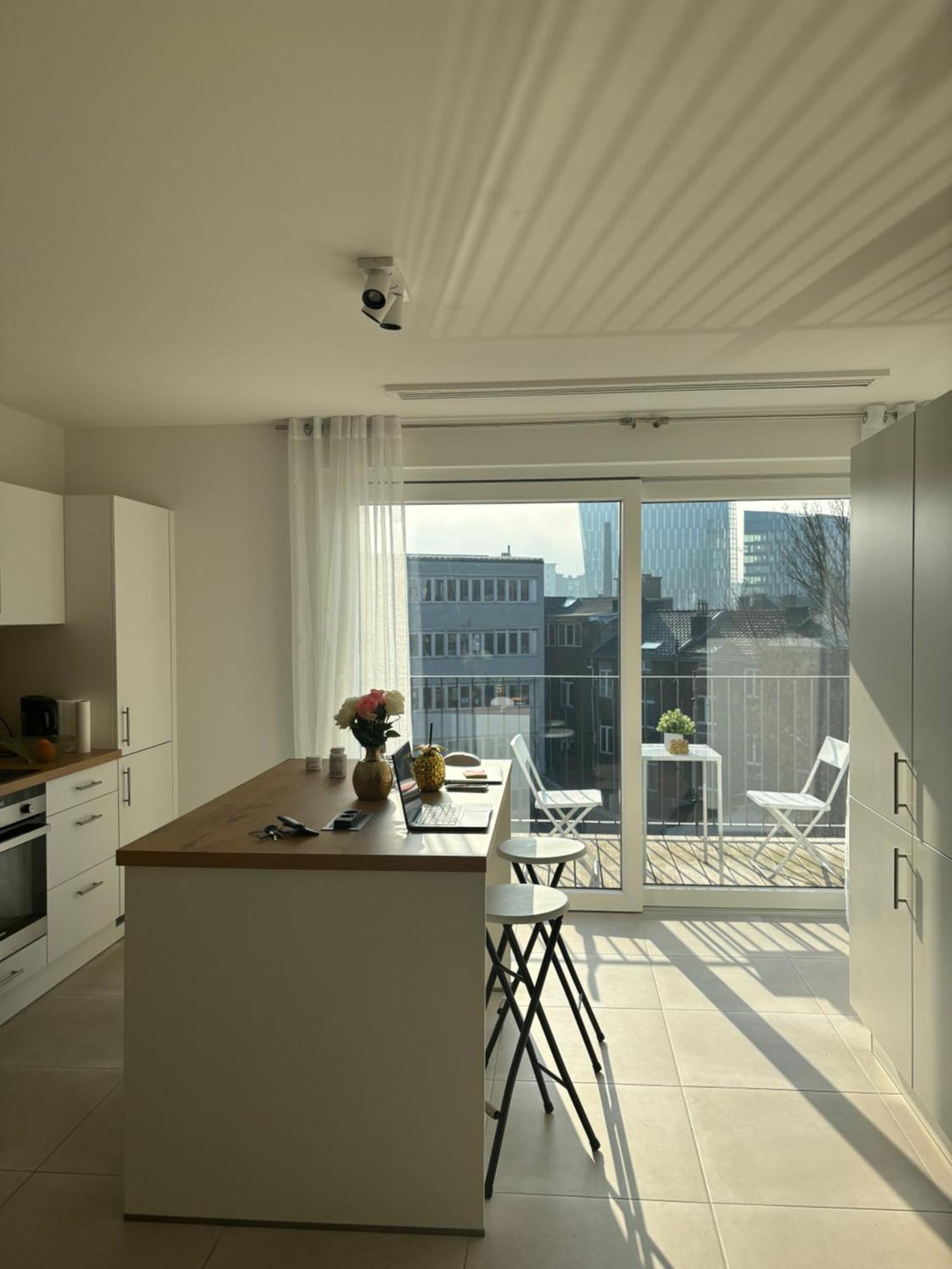 2 Bedrooms Luxury Apartment - Guillemins リエージュ エクステリア 写真
